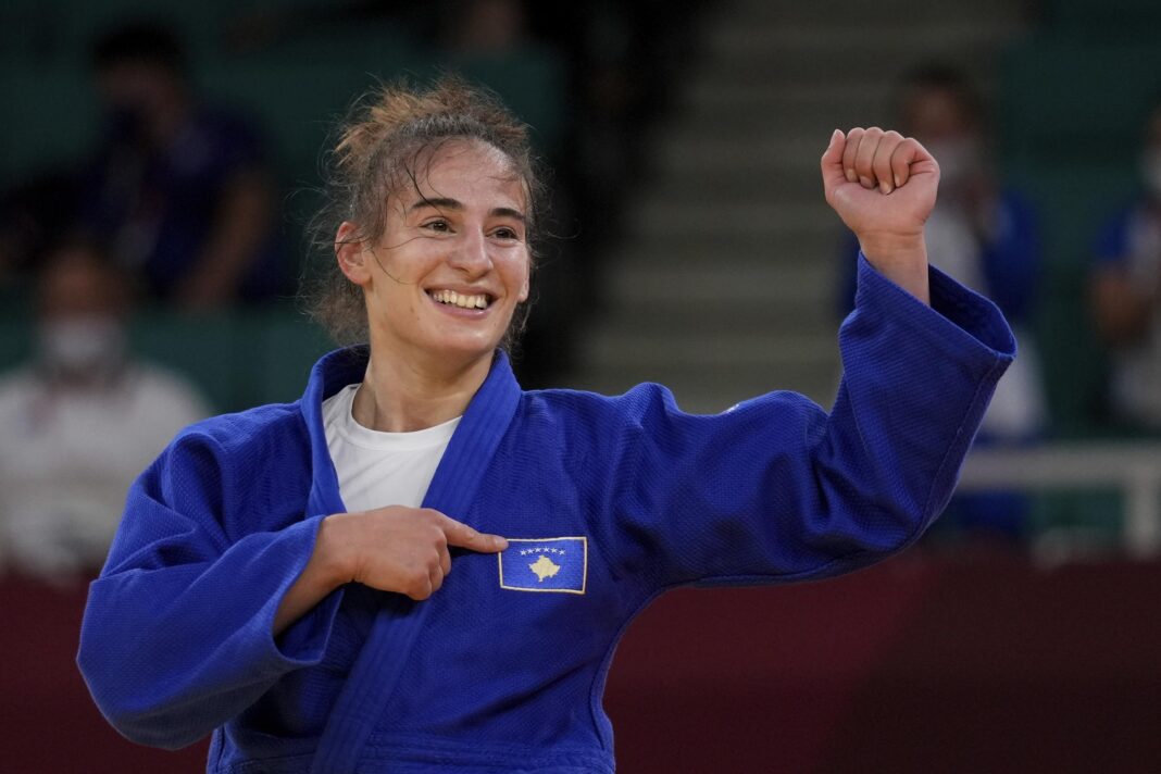 Edhe Nora Gjakova në finale, Kosova siguron dy medalje të argjendta