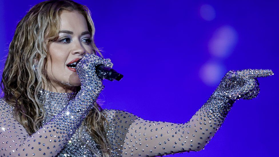 Rita Ora, e ftuar speciale në Eurovision