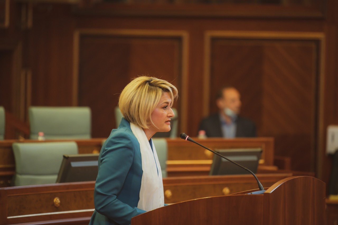 ​Kusari-Lila: Serioziteti i Qeverisë pamundësoi shtyrjen e liberalizimit të vizave