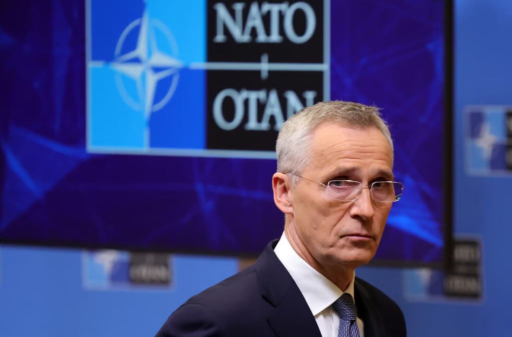 Stoltenberg mbërrin në Kosovë