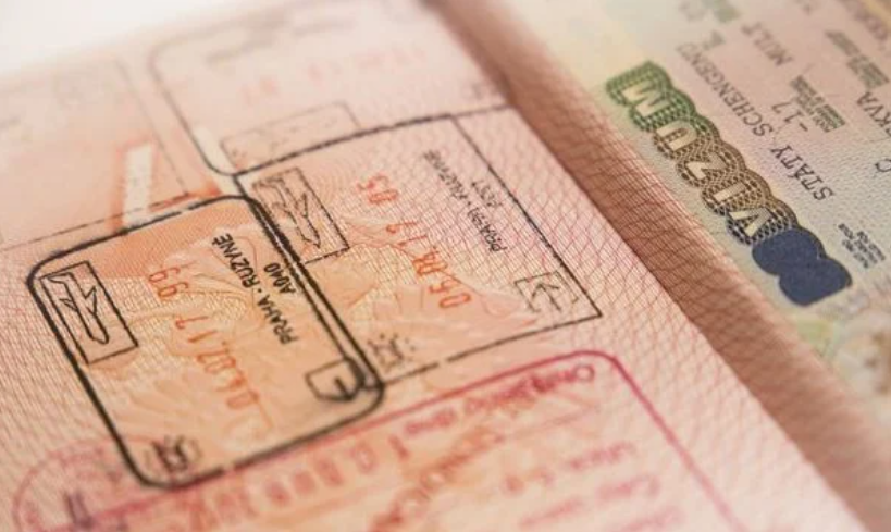 BE shtyn hyrjen në fuqi të sistemit që zëvendëson vulat e pasaportave