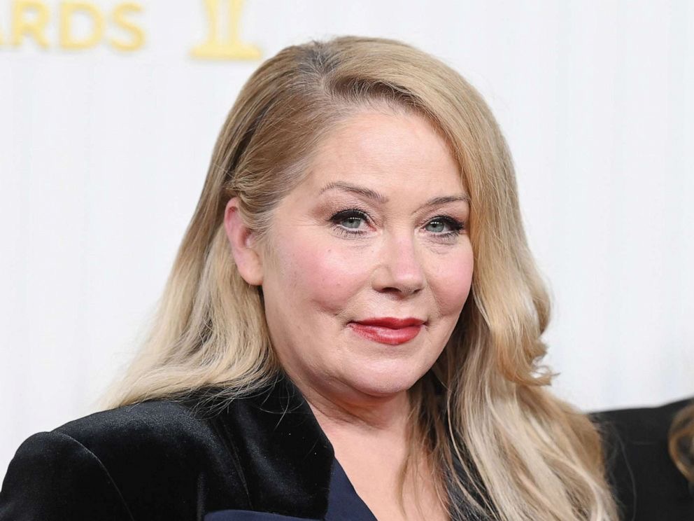 Christina Applegate rrëfen për sëmundjen dhe karrierën e saj