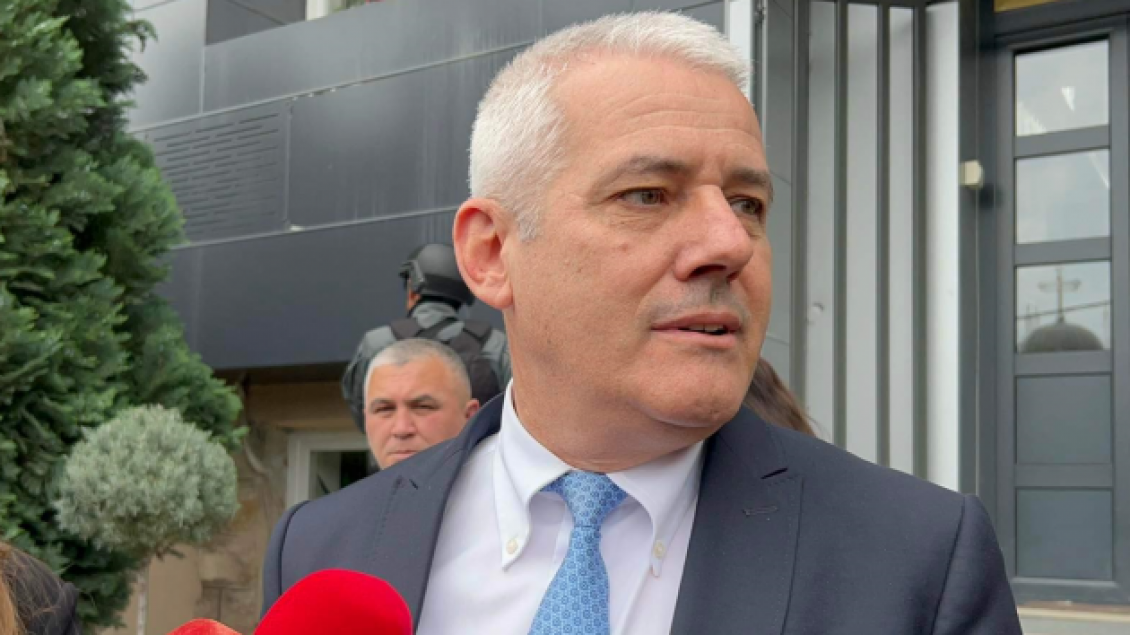 Sveçla pas takimit me kryetarin e Leposaviqit: Jemi të bindur se do t’i tejkalojmë të gjitha vështirësitë