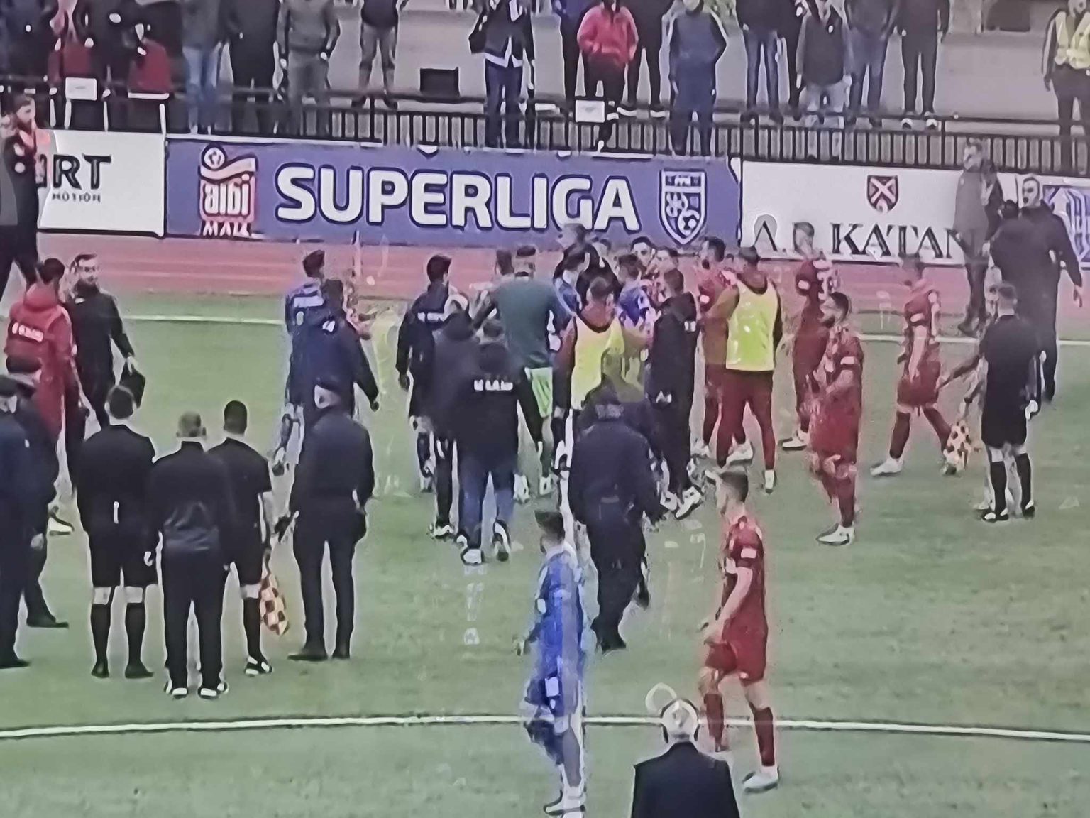 Përleshen fizikisht futbollistët e Gjilanit dhe Dritës pas ndeshjes