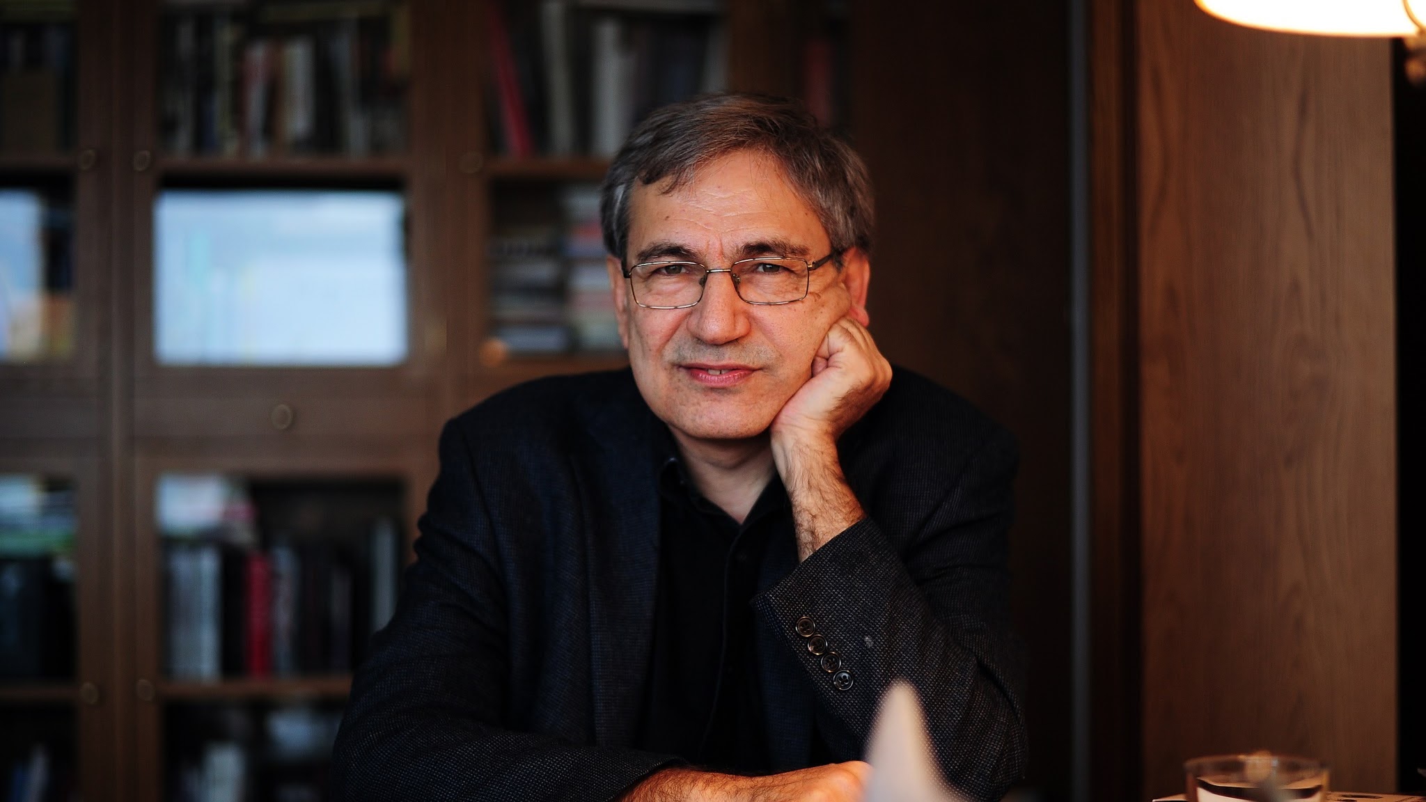 Shtyhet vizita e shkrimtarit turk Orhan Pamuk në Kosovë