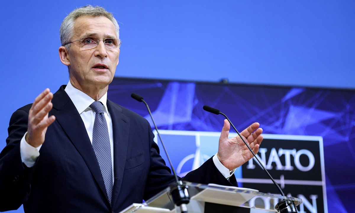 Trazirat në veri, NATO-ja dislokon forca shtesë në Kosovë