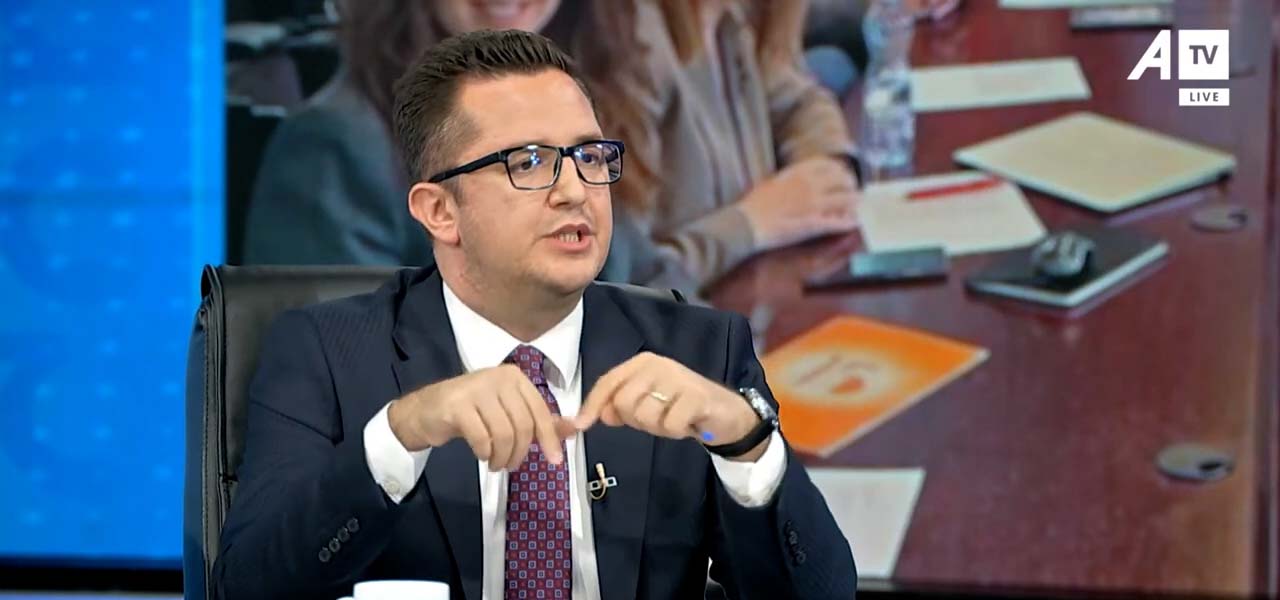 “Uzurpimi” i pronave në qendër të Prishtinës, Besian Mustafa i bënë thirrje prokurorisë që të merret më seriozisht me këtë temë