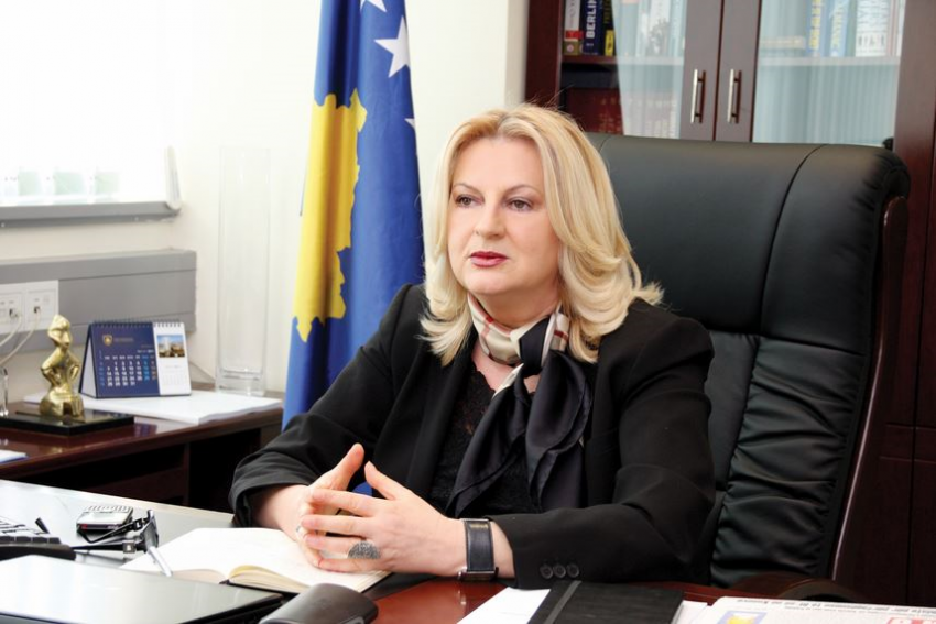 Edita Tahiri kritikon liderët politikë: Abdixhiku po e lufton demokracinë në LDK, Kurti i ka bërë të vetët dervisha