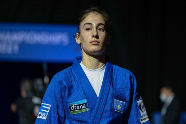 Nora mbetet pa medalje, e shtata në Botërorin e xhudos
