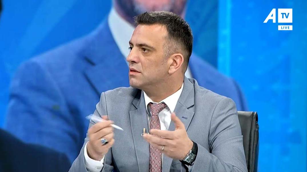 Pozhari: Këta VV-së po i vizitojnë kryetarët në veri, të PDK-së po i presin në Prishtinë