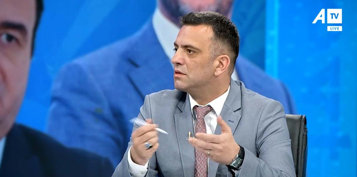 Pozhari: Edi Rama është duke shkuar hapave të Erdoganit