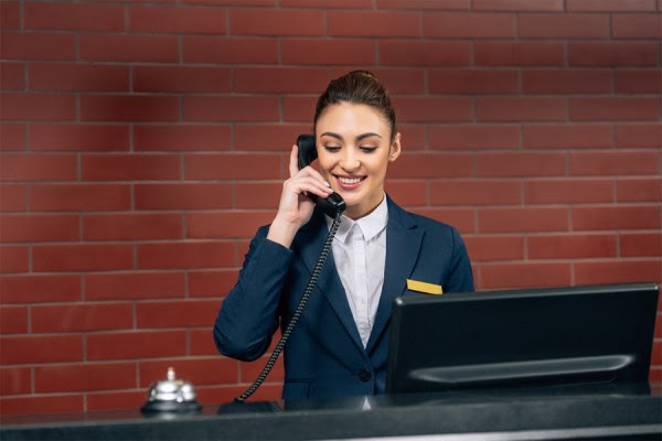 ​Shkathtësitë që kërkohen nga një recepsionist/e