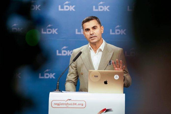 Tahiri akuzon Idrizin për rritje të shpenzimeve: 100 mijë euro për luks, pa asnjë dobi për qytetarët e Vushtrrisë