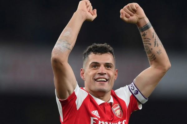 E konfirmuar, Xhaka do të largohet nga Arsenali