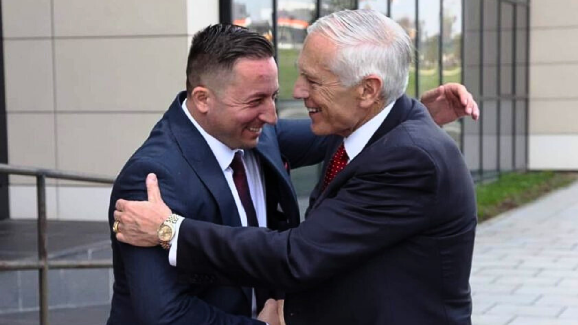 Ministri Mehaj flet me Clarkun për situatën e fundit dhe uljen e tensioneve