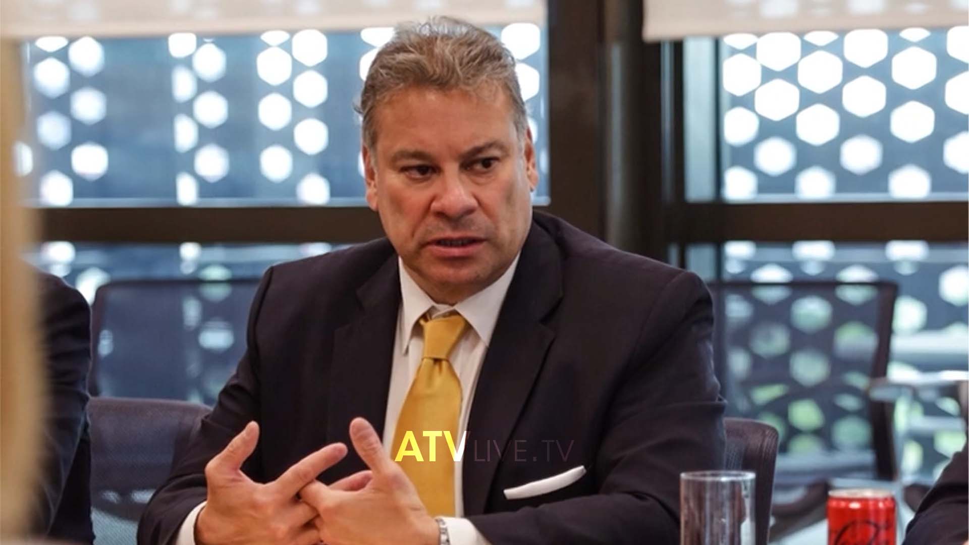 Escobari vjen sot në Kosovë, takon presidenten Osmani dhe opozitën