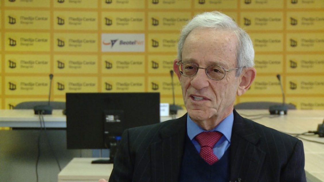 Serwer: Washingtoni dhe Brukseli mbështesin Serbinë për ta larguar nga Moska, por Vuçiq po e bën të kundërtën