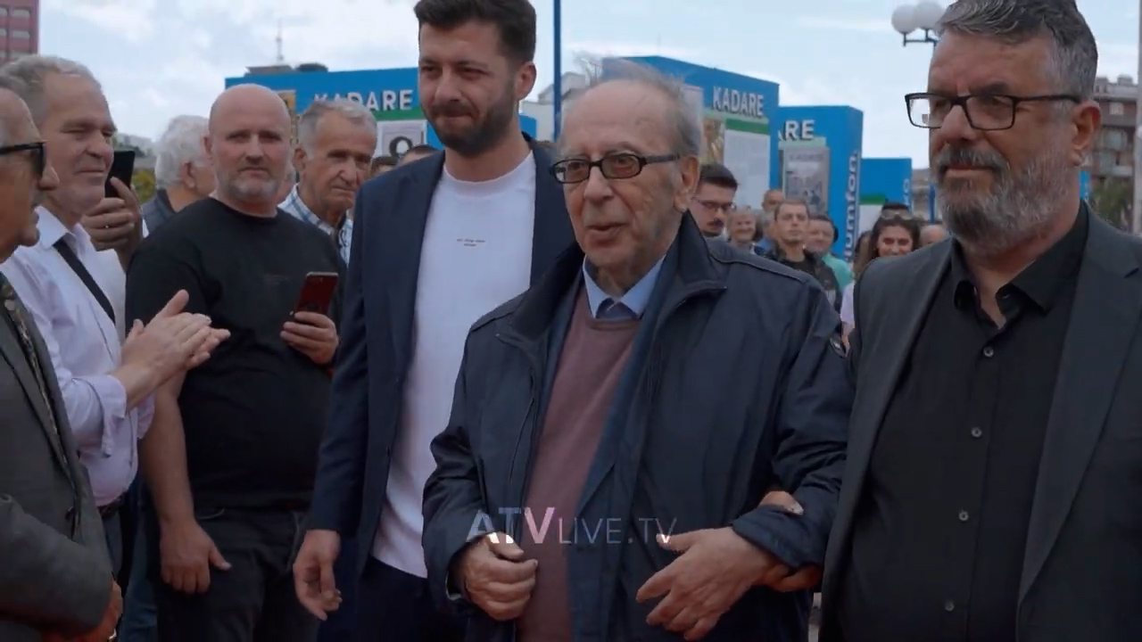 Në prani të shkrimtarit Ismail Kadare, hapet edicioni i 23-të i Panairit të Librit