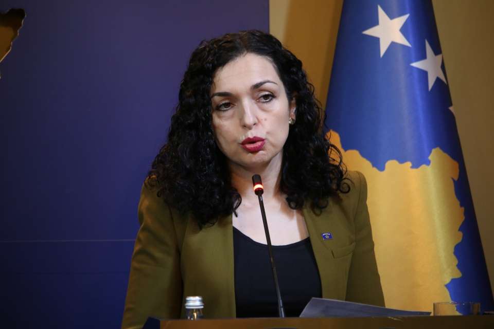 Amerika sanksionon Vulinin, reagon presidentja Osmani