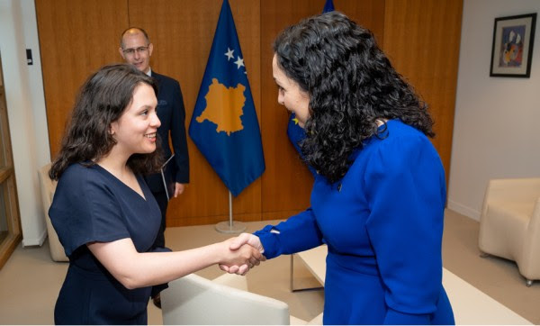 Situata në veri, eurodeputetja Burkhard mbështet Kosovën: ShBA dhe KE të ndryshojnë rrugën