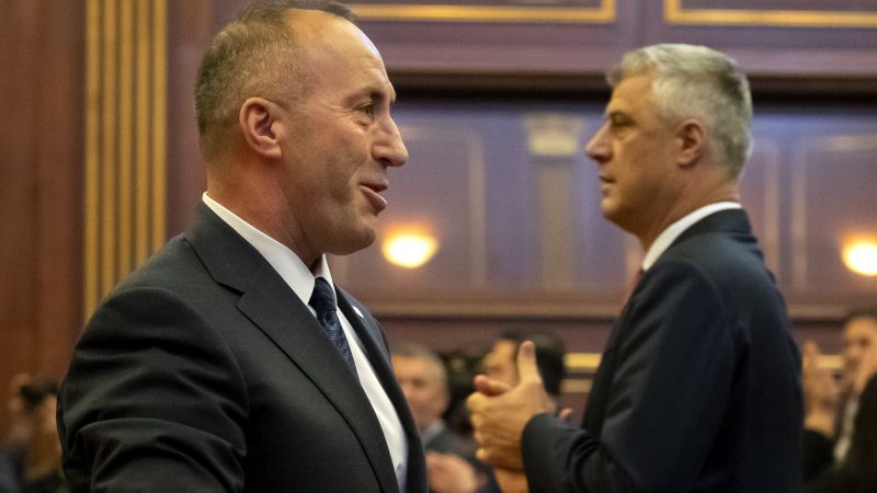 “Thaçi ka qenë veç turist në luftë”, deputeti Lushtaku e quan të pavërtetë deklaratën e Haradinajt
