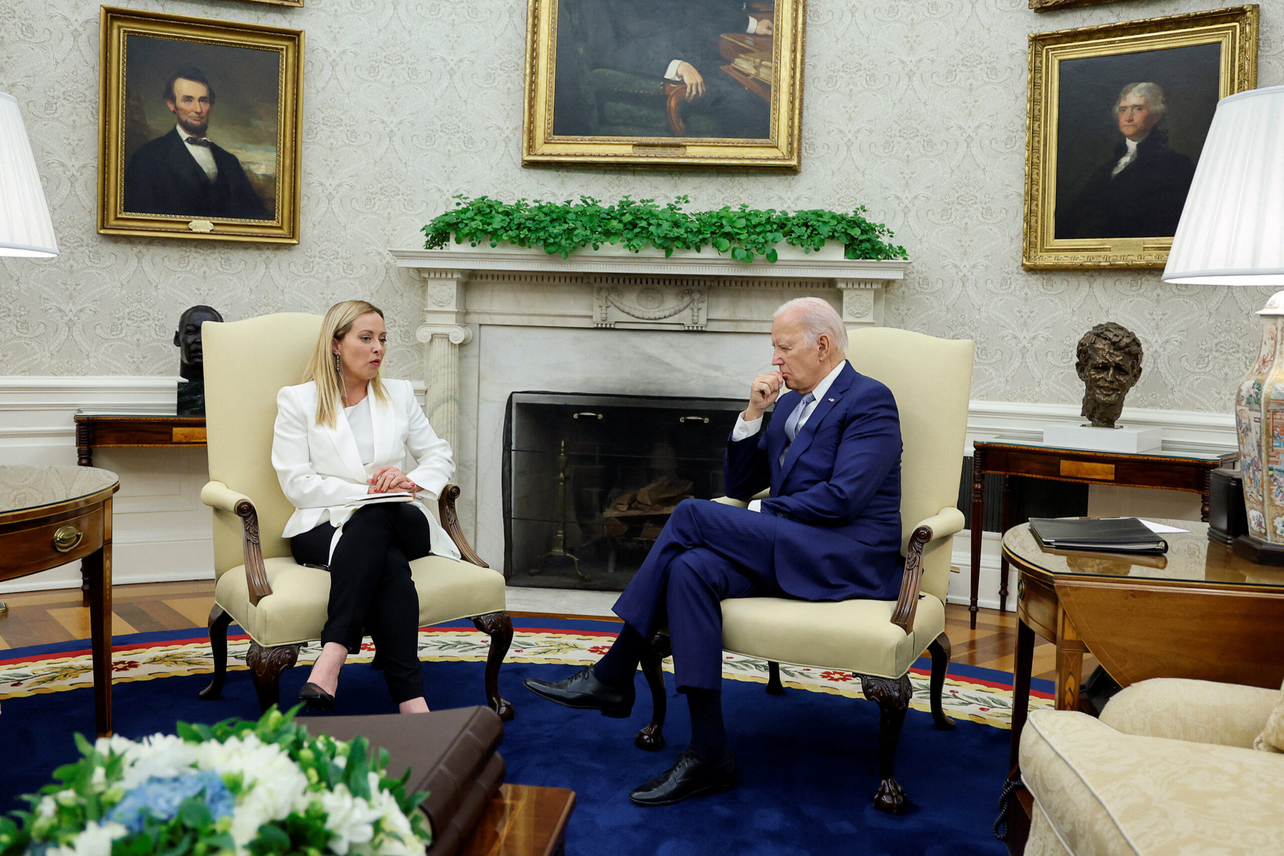 Biden takohet me kryeministren italiane, vlerësojnë shtensionimin e situatës në veri