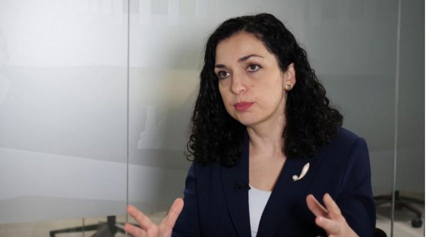 Presidentja Osmani kërkon nga BE-ja heqjen e masave ndaj Kosovës