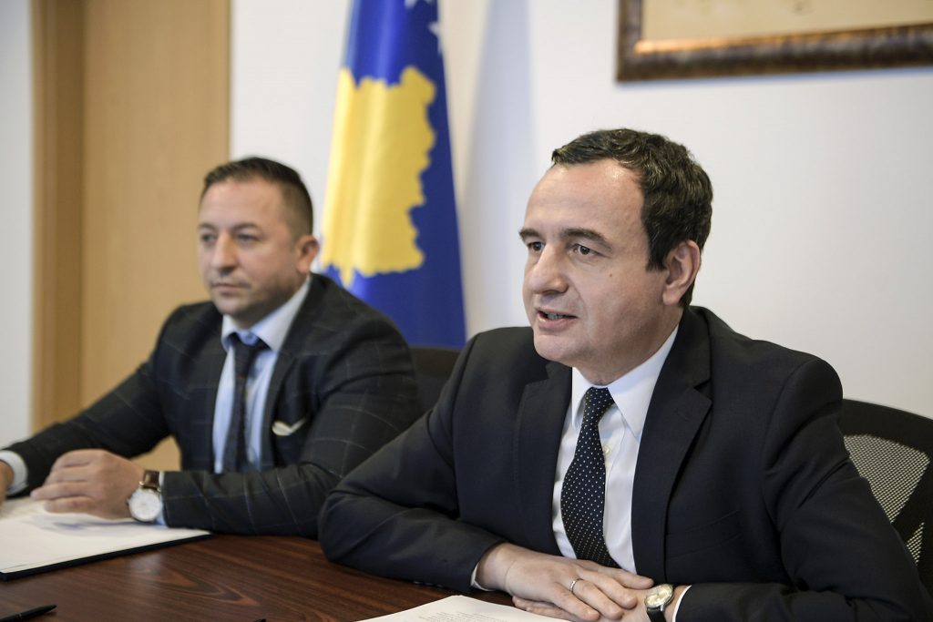 Kurti e konfirmon dorëheqjen e Mehajt dhe emërimin e ministrit të ri