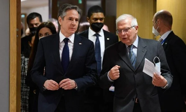 Kërkojnë qasje më të ashpër ndaj Vuçiqit për shkak të Kosovës- politikanë perëndimorë letër Blinkenit, Borellit dhe Cleverley’t