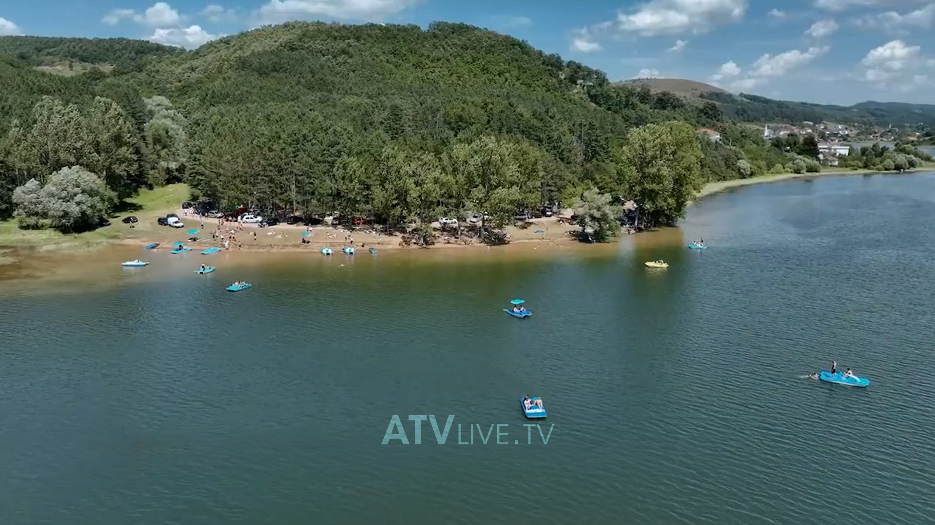 Liqeni i Batllavës vazhdon të jetë zgjedhja e duhur për ditët e verës