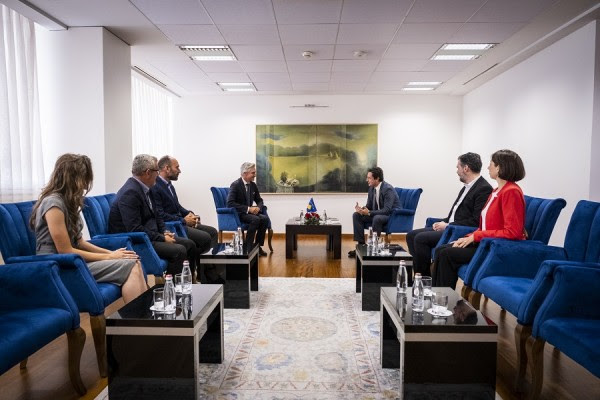 Gërmimet në parkun arkeologjik “Ulpiana”, Kurti takon ekipin udhëheqës