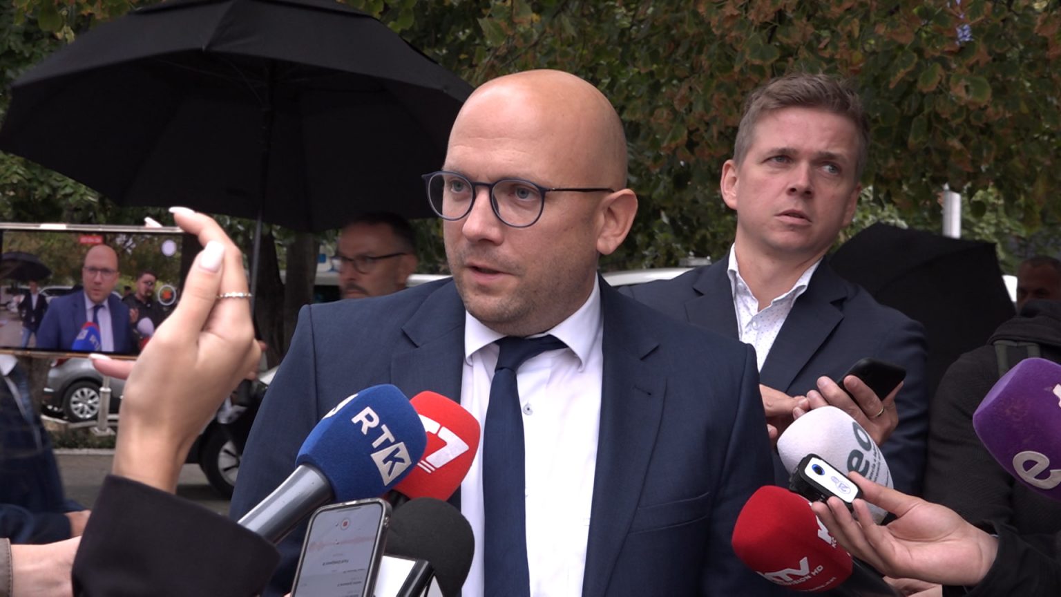 Sarrazin kërkon zgjidhje për zbatimin e Marrëveshjes së Ohrit