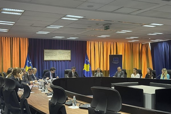 Prezantohet programi për subvencionimin e rrymës për konsumatorët e cenueshëm