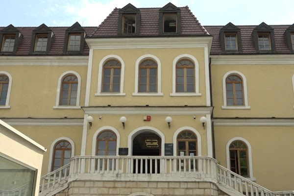 ​Muzeu Kombëtar nuk ka hapësirë për pranimin e eksponateve të reja