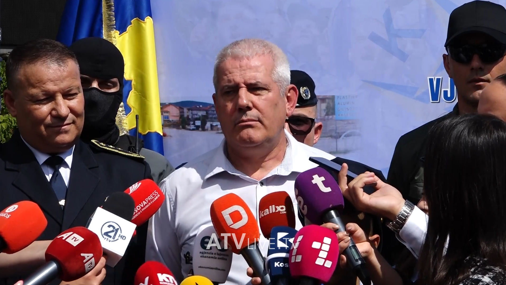 Sveçla: Në Banjskë ishin mbi 80 terroristë, Radoiçiqi e ka mbështetjen e Vuçiqit