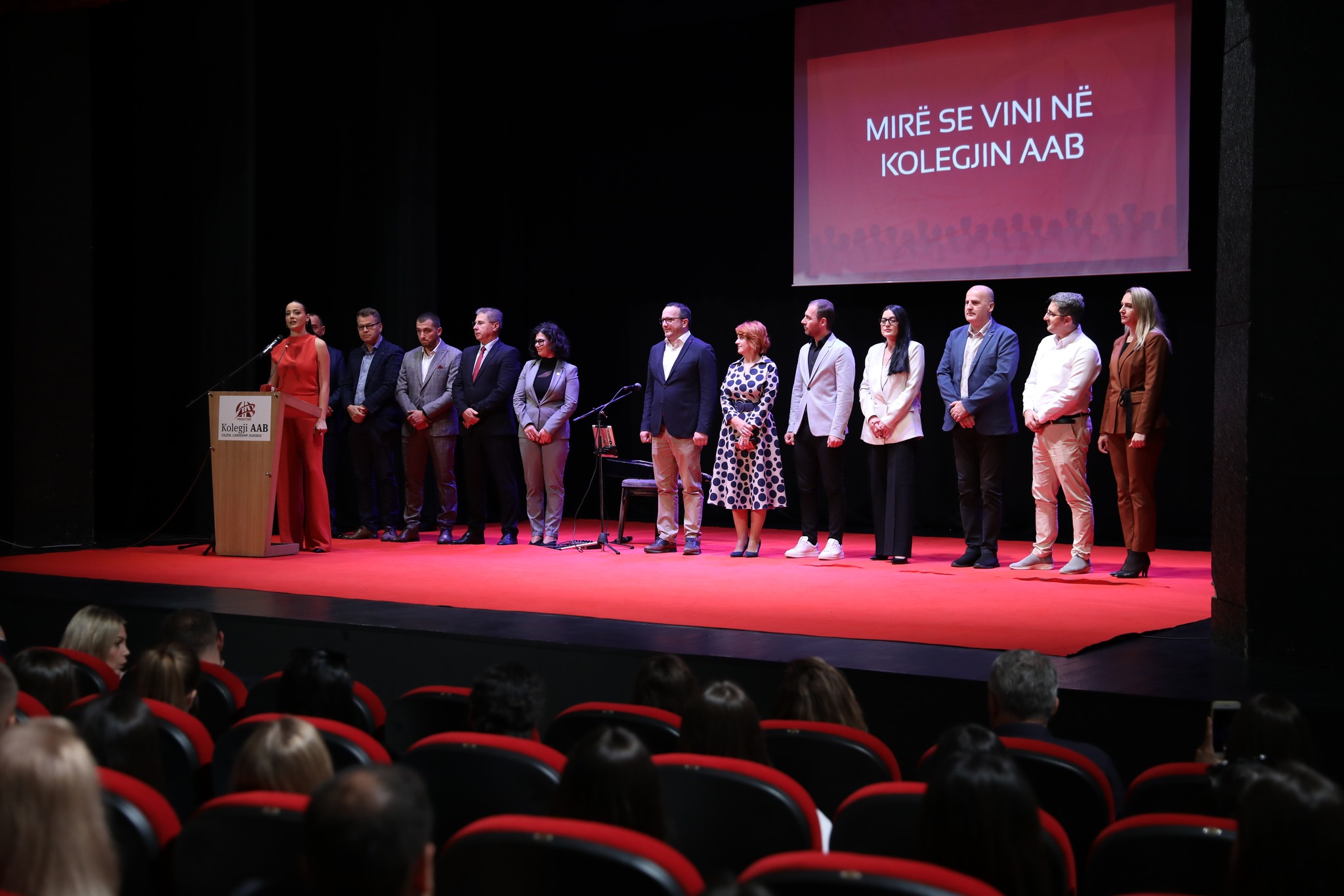 Brucoshët e vitit të ri akademik 2023/24 të Kolegjit AAB mirëpriten me ceremoni solemne