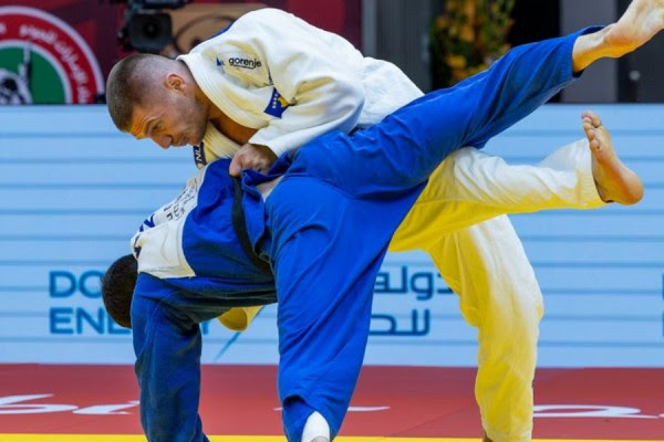 ​Akil Gjakova fiton medaljen e argjendtë në Abu Dhabi
