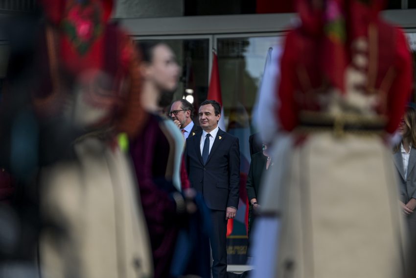 Kurti në Samitin e Procesit të Berlinit: Kosova ende kërcënohet me invazion nga Serbia