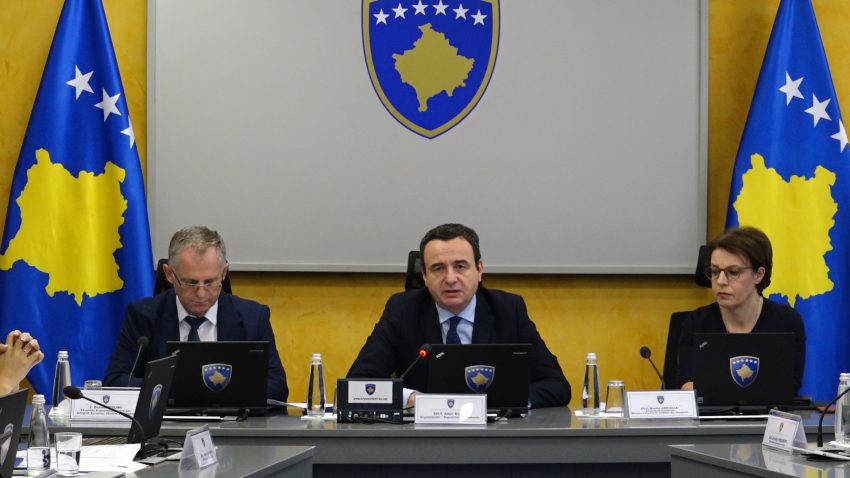 Qeveria vendos për shtesat e rrezikshmërisë për policët