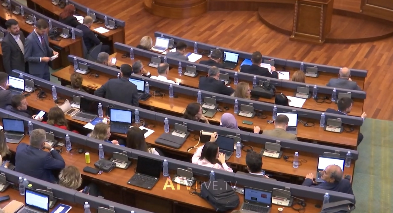 Sonte seancë e jashtëzakonshme, ky është rendi i ditës me 11 pika