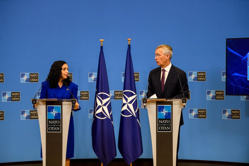 Shefi i NATO-s në Kosovë për t’i dërguar mesazh Rusisë