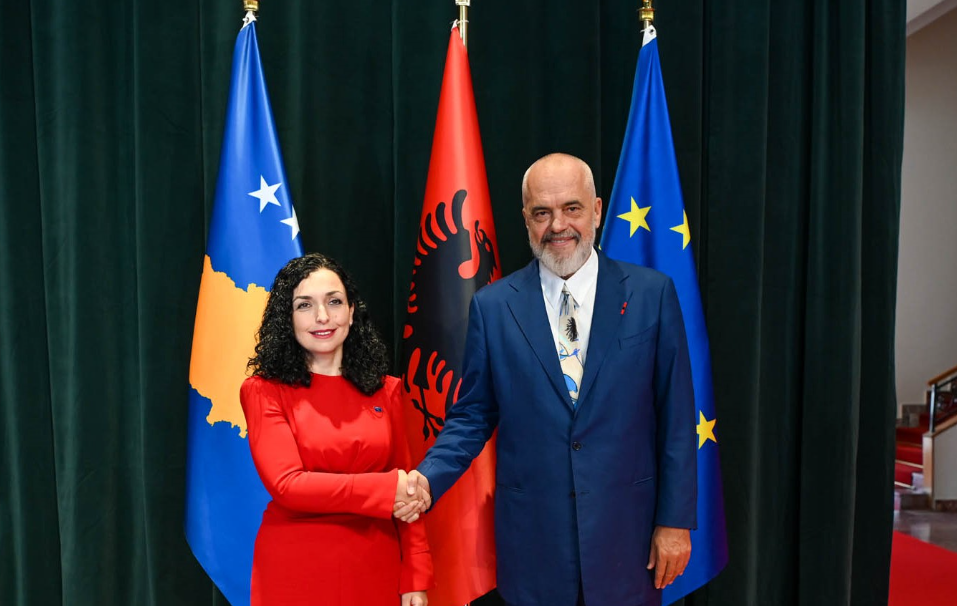Presidentja Osmani merr pjesë në Samitin e Tiranës për Diasporë