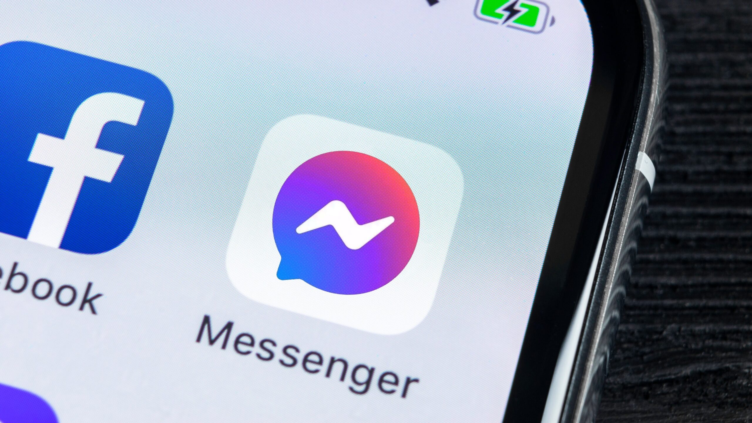 Facebook dhe Messenger do të kodojnë mesazhet automatikisht