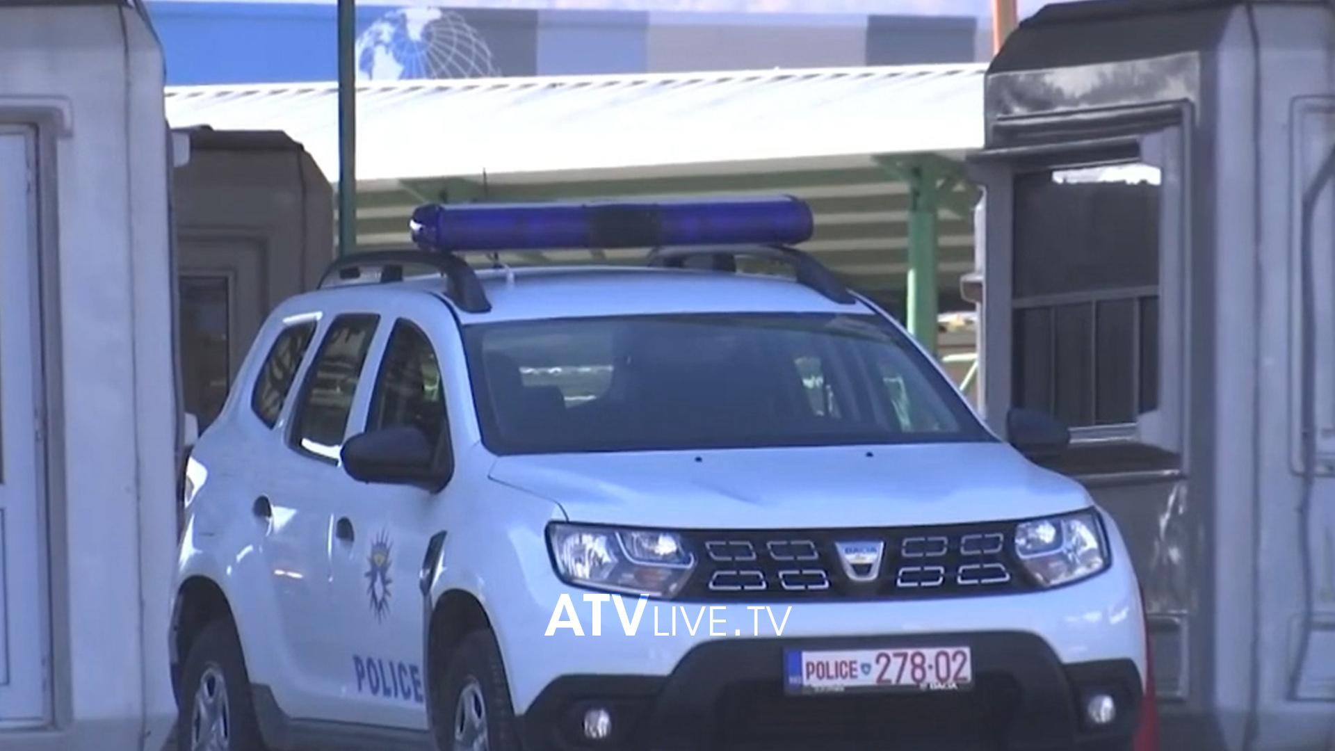 Mbi gjysmë ore pritje në Merdarë dhe te Dheu i Bardhë për dalje nga Kosova