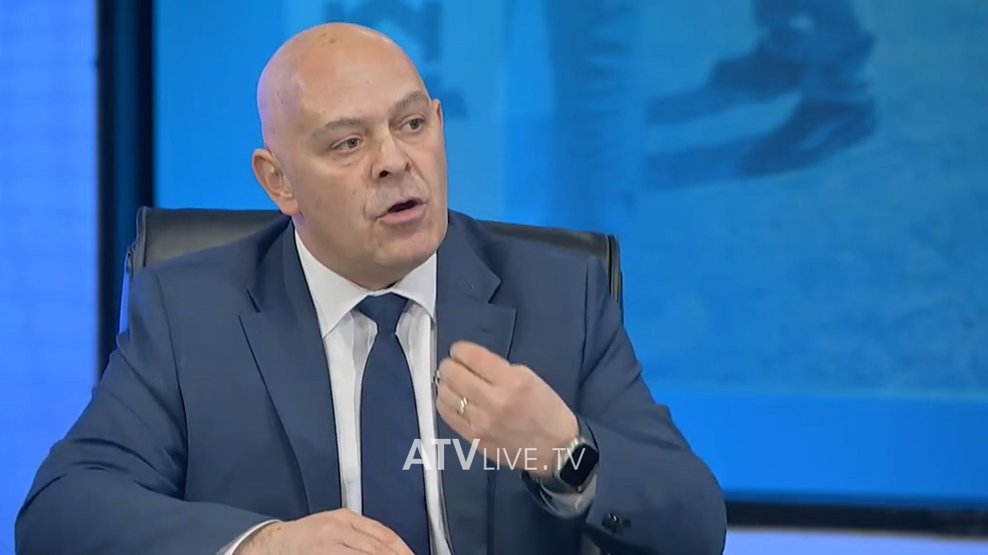 Gjini: Planifikojmë të blejmë 27 autobusë në vitin 2027 për trafikun urban në Gjakovë