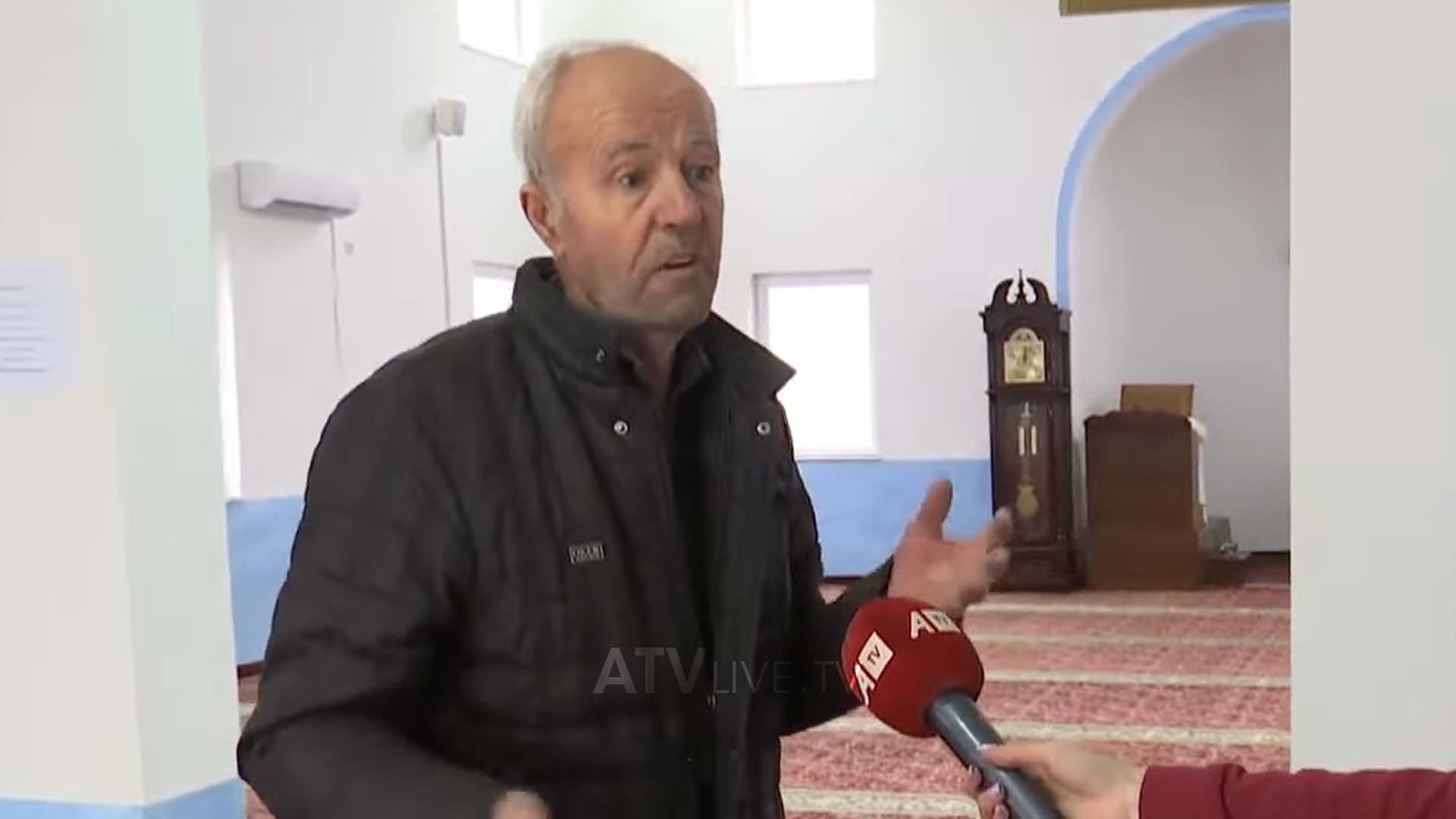 Vjedhja në xhaminë e fshatit Gumnasellë të Lipjanit, dyshohet se hajnat kanë hyrë nga dritarja