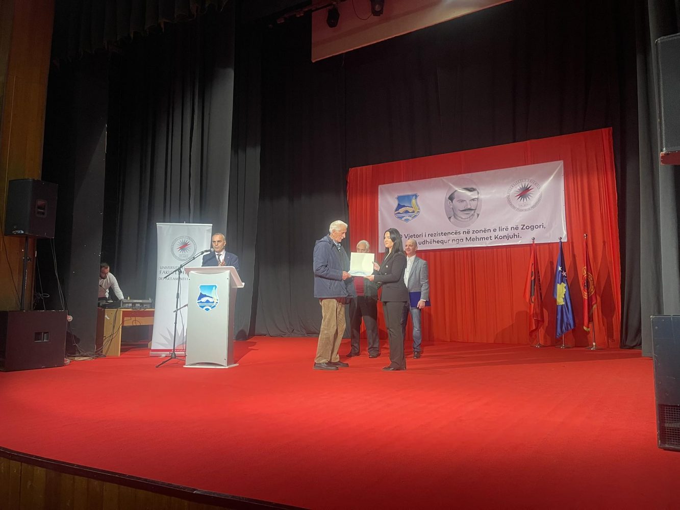 Komuna e Vushtrrisë përkujton Mehmet Konjuhin në 100-vjetorin e vdekjes