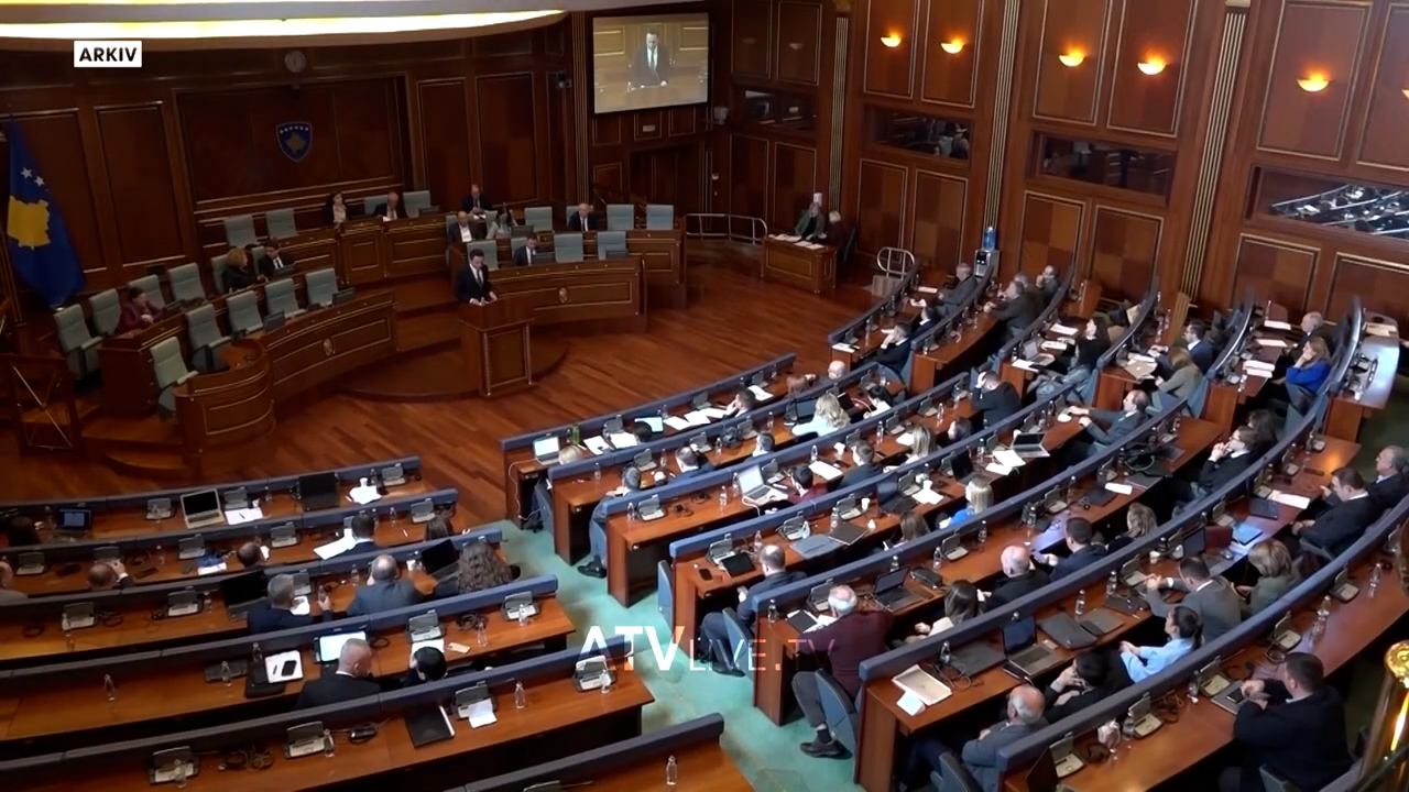 Kuvendi sot mban dy seanca, në rend dite janë 50 pika