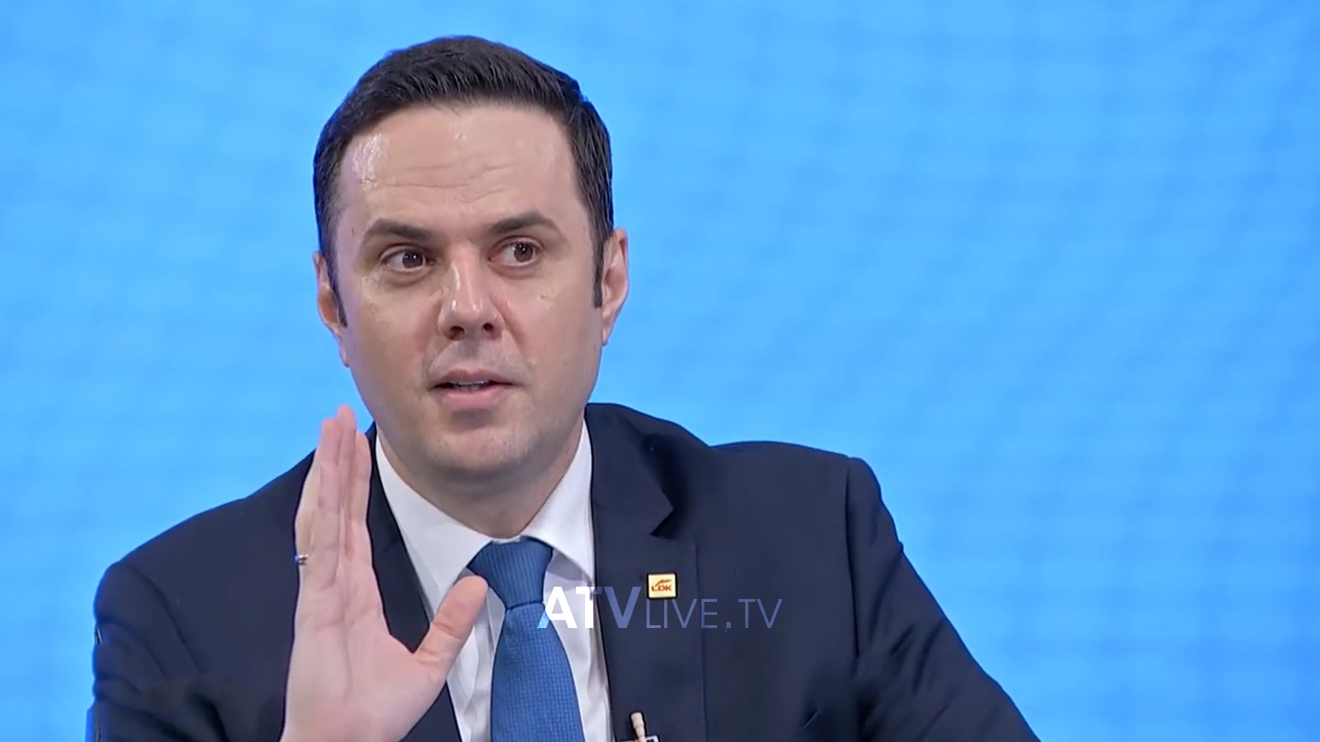 Abdixhiku i ashpër me VV-në: Nuk mund të vendosë për Kosovën Këshilli i Përgjithshëm i një partie