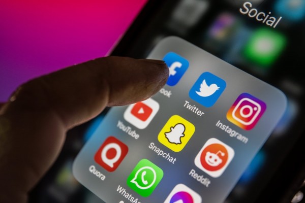 ​Popullsia e medias sociale arrin në pesë miliardë
